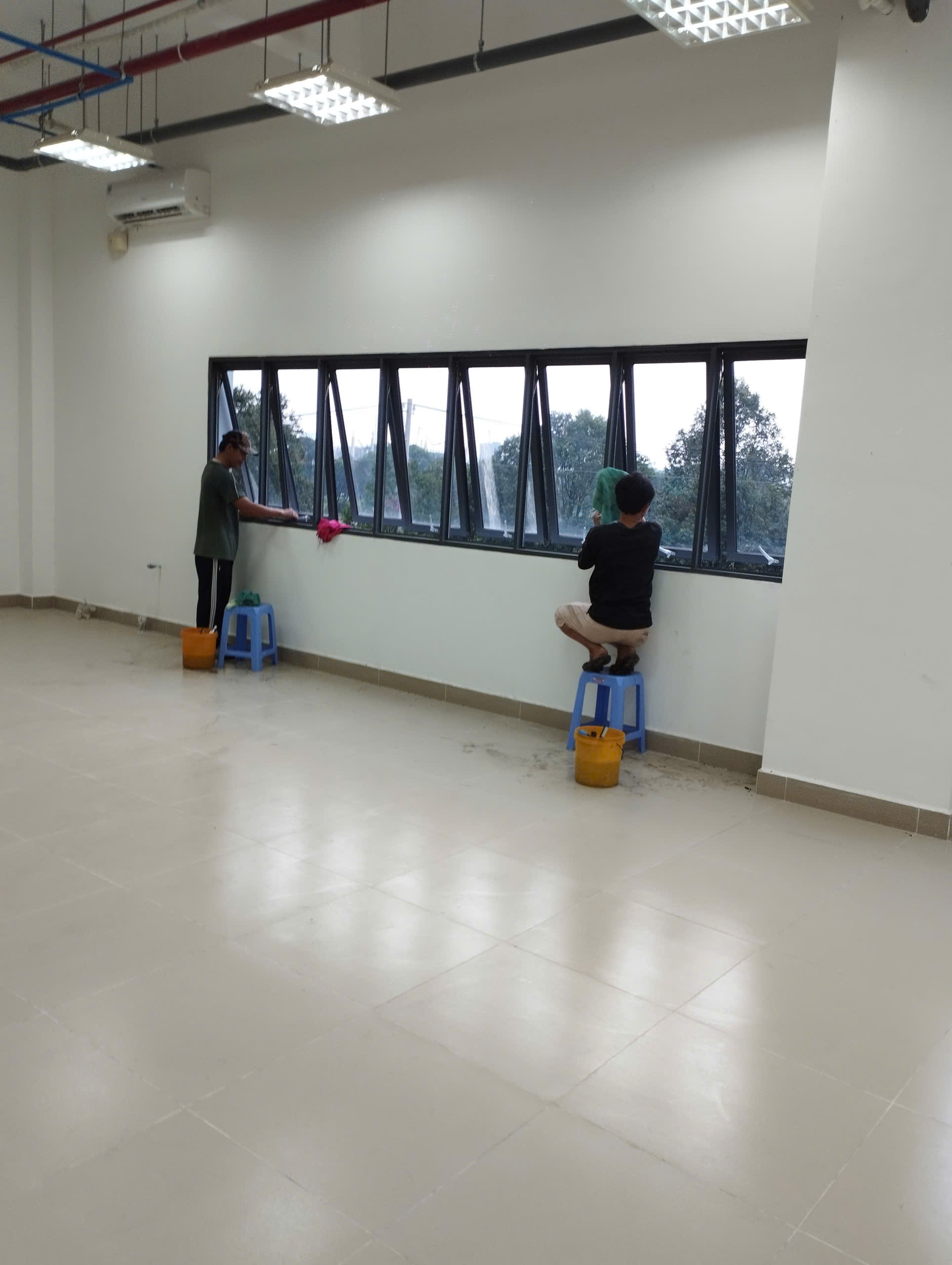 Dịch Vụ Vệ Sinh Chuyên Nghiệp Quận 8 | Uy Tín – Nhanh Chóng – Giá Tốt